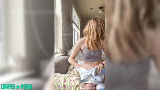 Blonde solo diaper change, fingers pressing mess - Misspandapants