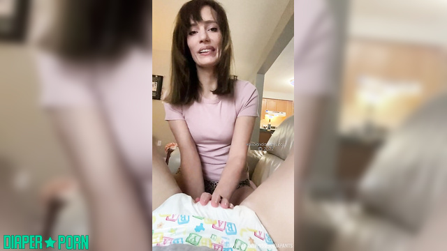 Ava Panda grinding wet, brunette fingers pressing - Misspandapants