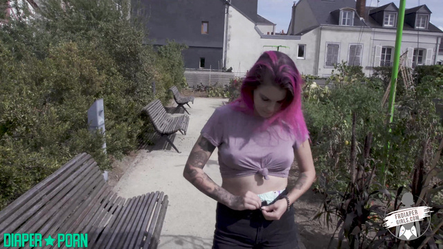 FRDiapergirls - Lola walks around town in her nappy and gets wet