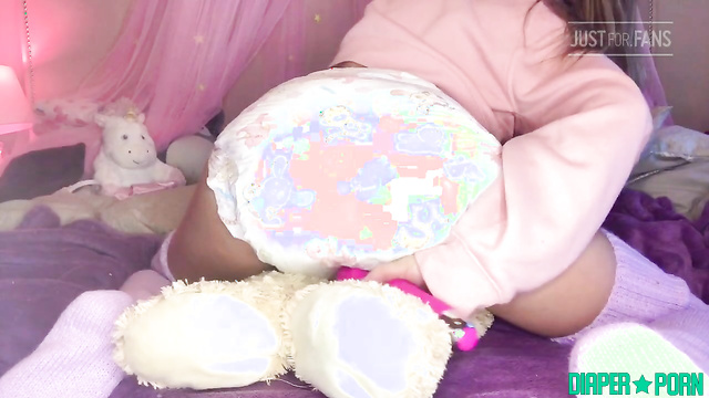 Sophia grinding vibrator topless, moaning loud - ABDL Porn