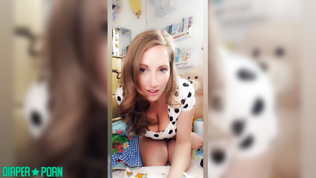 Hands messy, diaper change in close-up leak – ABDreams