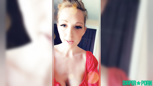 Topless blonde with big tits, talking dirty and powdered - ABDreams