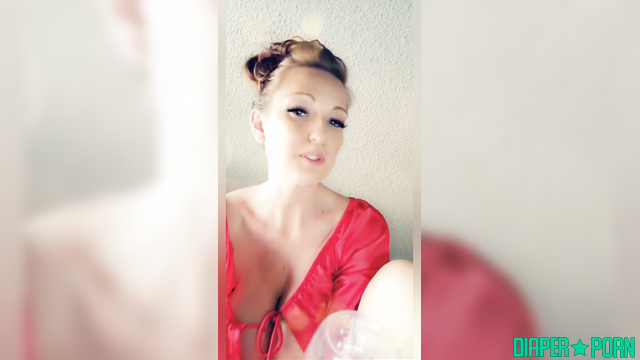 Topless blonde with big tits, talking dirty and powdered - ABDreams