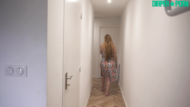 Redhead moaning with toy deep inside - FRDiapergirls