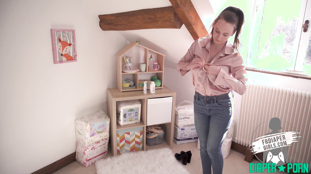 Zoe's fingers pressing deep, moaning in fresh diaper - FRDiapergirls