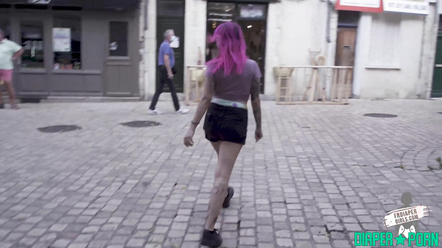 Lola's pussy shaved and diapered in public - FRDiapergirls