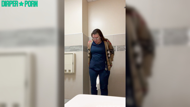 BBW brunette in glasses puts on diaper in public stall - PaddedkittenVuittQn
