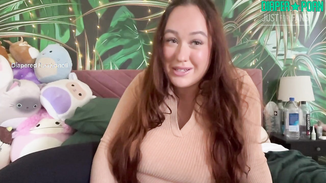 Redhead grinding dildo deep, moaning solo - sunbunnystella