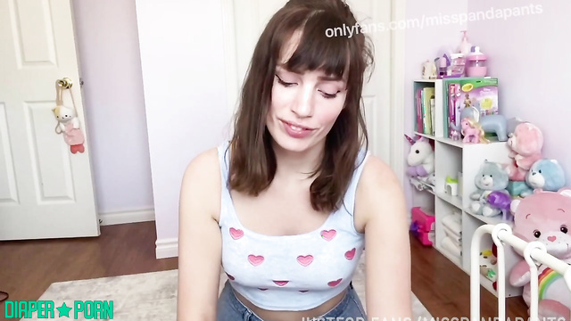 Brunette solo talk while slipping into comfort - Misspandapants