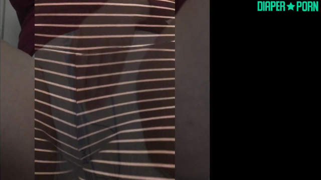 Brunette Soaked and Pissing Loud - bbabybbear