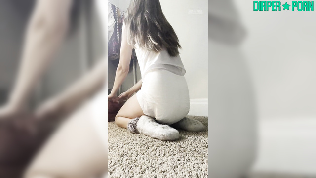 Brunette in regression, dirty diaper bliss - LolaAndThenSome