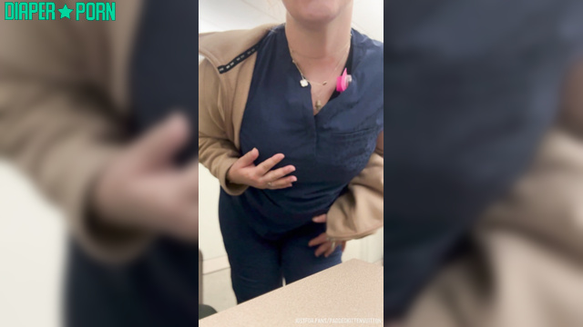 Soft pampers tease with naughty looks under glasses - PaddedkittenVuittQn