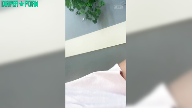 Blonde strolling, hidden nappy leaking under dress - PaddedkittenVuittQn