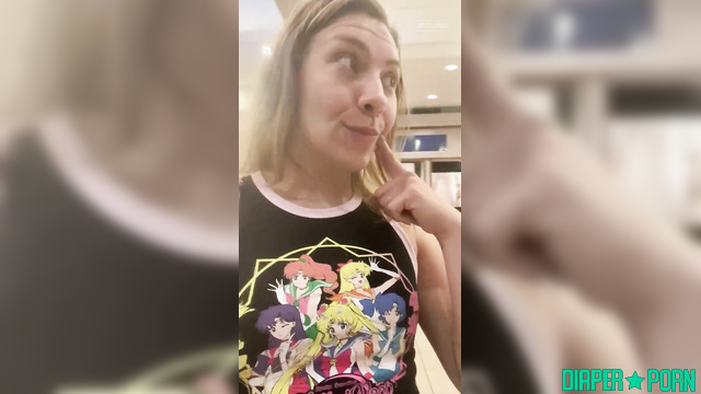 Blonde milf struts mall, diaper rustling - PaddedkittenVuittQn