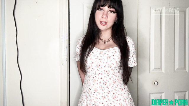 Daddaslilstar - Talking casually and comfortably while wearing a diaper in a relaxed mood
