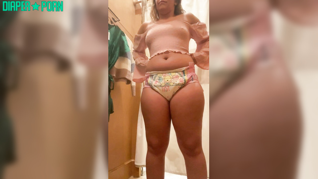 MILF blonde topless with diaper peeking in fitting room - PaddedkittenVuittQn