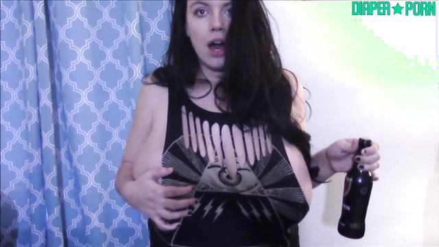 Big tits brunette grinding with diaper crinkling - Lovely Lilith