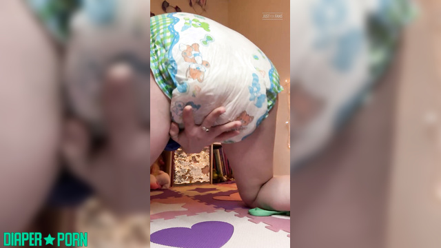 Multicolored hair, messy tease with full diaper - succubunnie