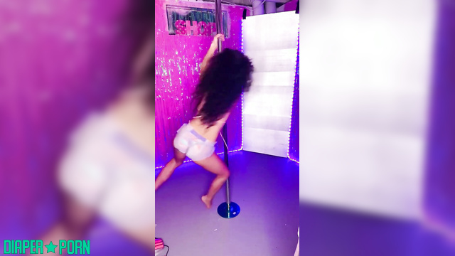Topless brunette pole tease, smooth and slow grind - LittleKikiCali