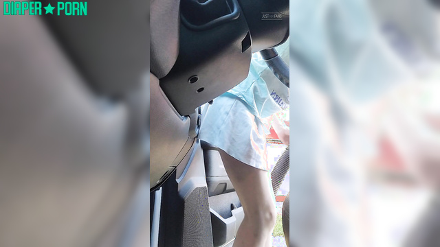 Brunette's Outdoor Diaper Play - BabyFluffyBunny