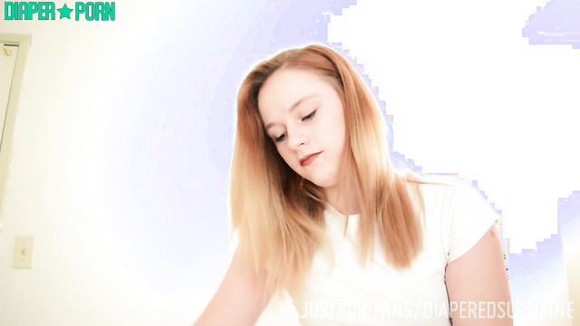 Blonde solo talking dirty, fingers pressing nappy - DiaperedSunshine
