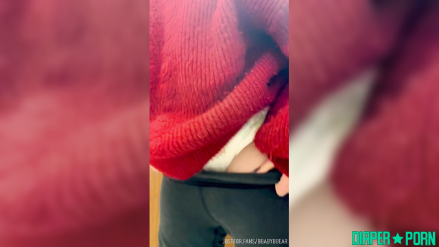 Lion-themed diaper tease with brunette's playful grind - bbabybbear