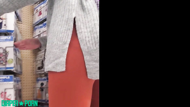 Diapered stroll, soaked satisfaction in store - BabyFluffyBunny