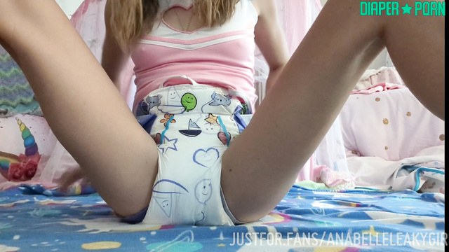 Blonde teasing in squishy diaper, moaning - AnnabelleLeakyGirl