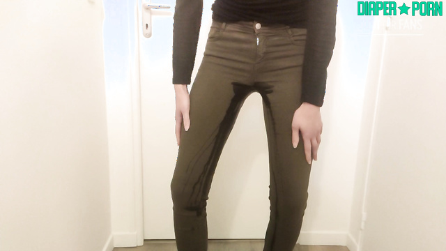 Brunette moaning as she wets tight jeans, loving the warmth - DiaperRosie