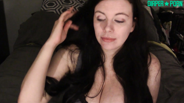 Teasing big tits, nappy crinkling loud - Lovely Lilith