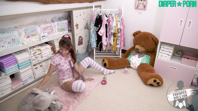 Redhead squirming in wet mess, age regression bliss - FRDiapergirls