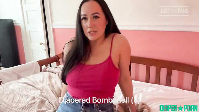 Sunbunnystella - Putting on a pampers diaper before sucking a realistic dildo