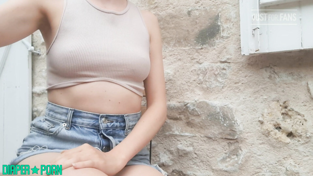 Blonde solo pissing hard, nappy soaked and warm - DiaperRosie