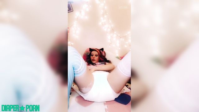 Solo brunette in long socks grinding in diaper - succubunnie