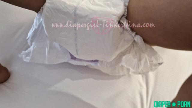 Blonde pissing hard in pampers, tattoos glistening - TinkerNina