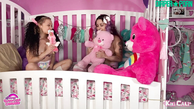 Topless babes with pampers grinding toys - LittleKikiCali