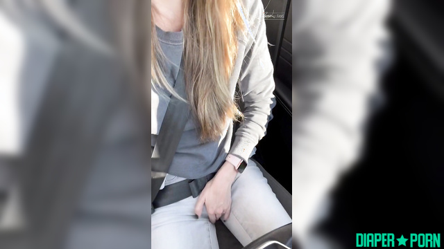 Jeans tight, pissing hard while walking outdoors - LolaAndThenSome