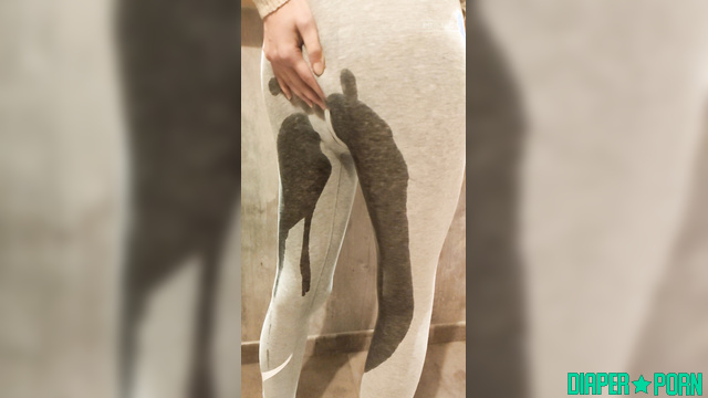 Pissing Loud in Tight Leggings, Nappy Leaking - DiaperRosie