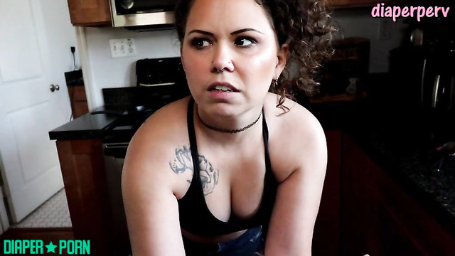 Babysitter Bailey Paige grinding hard while diapering you - Ineed2pee Ineedamommy Abdl Diapers