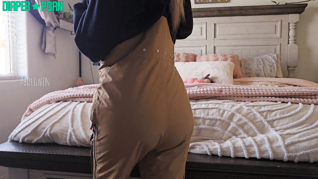 Horny Babysitter in Soggy Diaper Gets Off - Mommyandbabybruce