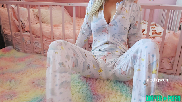 Babysitter fetish, age regression wetting hard - Mommyandbabybruce