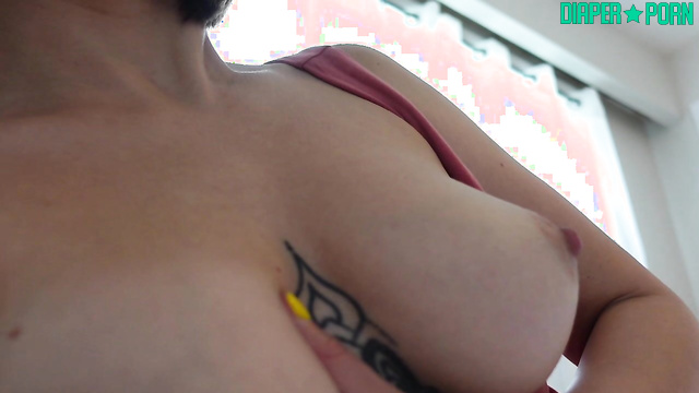 Mommy's POV: Blowjob while feeding in crib - Sophie Little