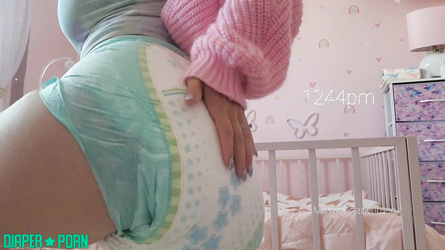 Big tits bouncing while diaper leaks and messes - Mommyandbabybruce