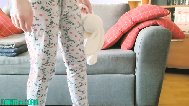 Blonde moaning, pissing hard and messy in regression - Little Lady Lumi