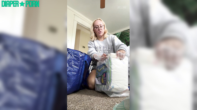 Sunbunnystella - Opening a package and showing new diapers