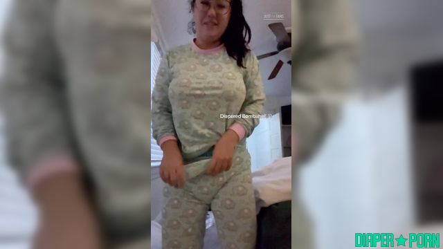 sunbunnystella - She is independent and can change her diaper