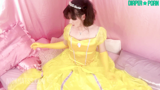 Knicknatz - Hot gay princess jerking off in pampers and ball gown