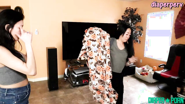 Ineed2pee Ineedamommy Abdl Diapers - Changing diapers is their hobby (Mia)