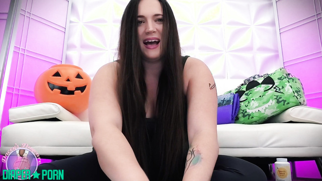 Dacey's Daycare - Spooky & stinky diaper change, she is professional