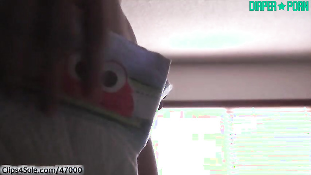 STUDIO ODETTE DELACROIX - Cute skinny girl changed her diaper on her own (Odette)